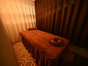 伊美養生館サロン ほぐし屋 2